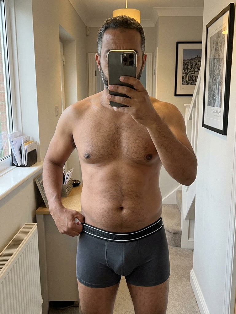 Homme portant le Boxer 3D FRØAMY gris anthracite, taille XL